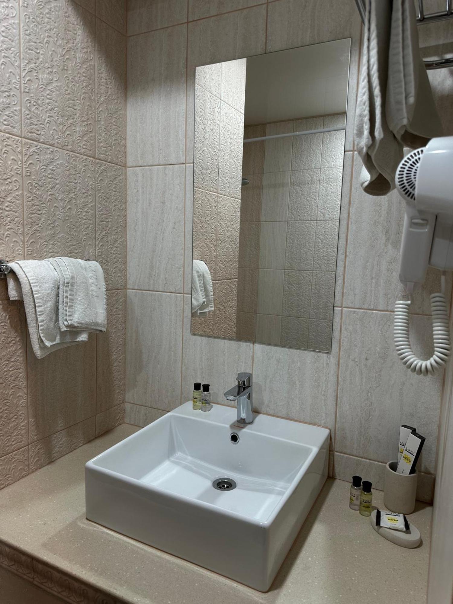 Hotel Gloria Deluxe Borovoe Buitenkant foto
